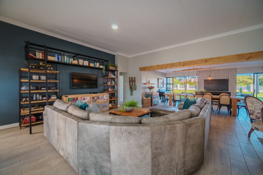 4 Bedroom Property for Sale in St Francis Links Eastern Cape